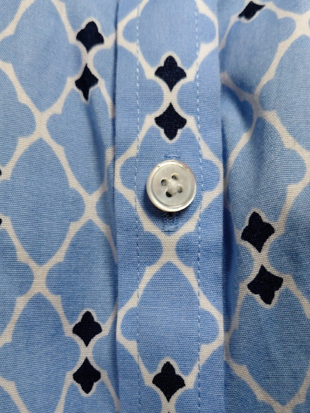 Talbots Blue Geometric Print Long Sleeve Button Down Shirt Closet Staple 22WP - Picture 3 of 9